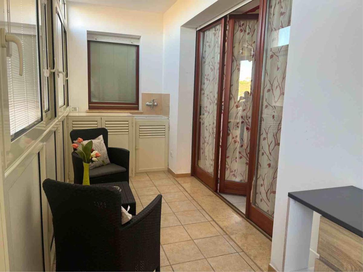 Апартаменты Casa Andrea A 1,5 Km Dal Mare! Куарту-Сант'Элена Экстерьер фото